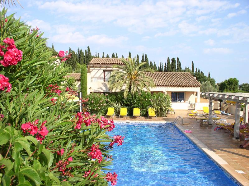 This photo about INTER-HOTEL Antibes Nord Le Domaine du Jas shared on HyHotel.com