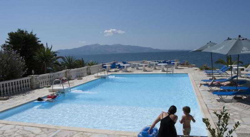 This photo about La Perla shared on HyHotel.com