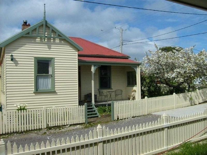 This photo about Mcintosh Cottages shared on HyHotel.com