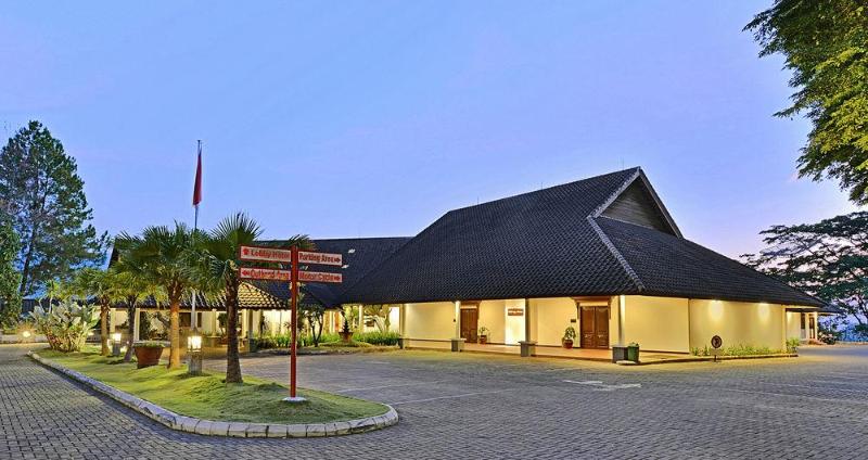This photo about Grand Trawas Hotel shared on HyHotel.com