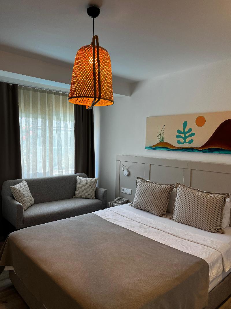 Room ROO.ST-1