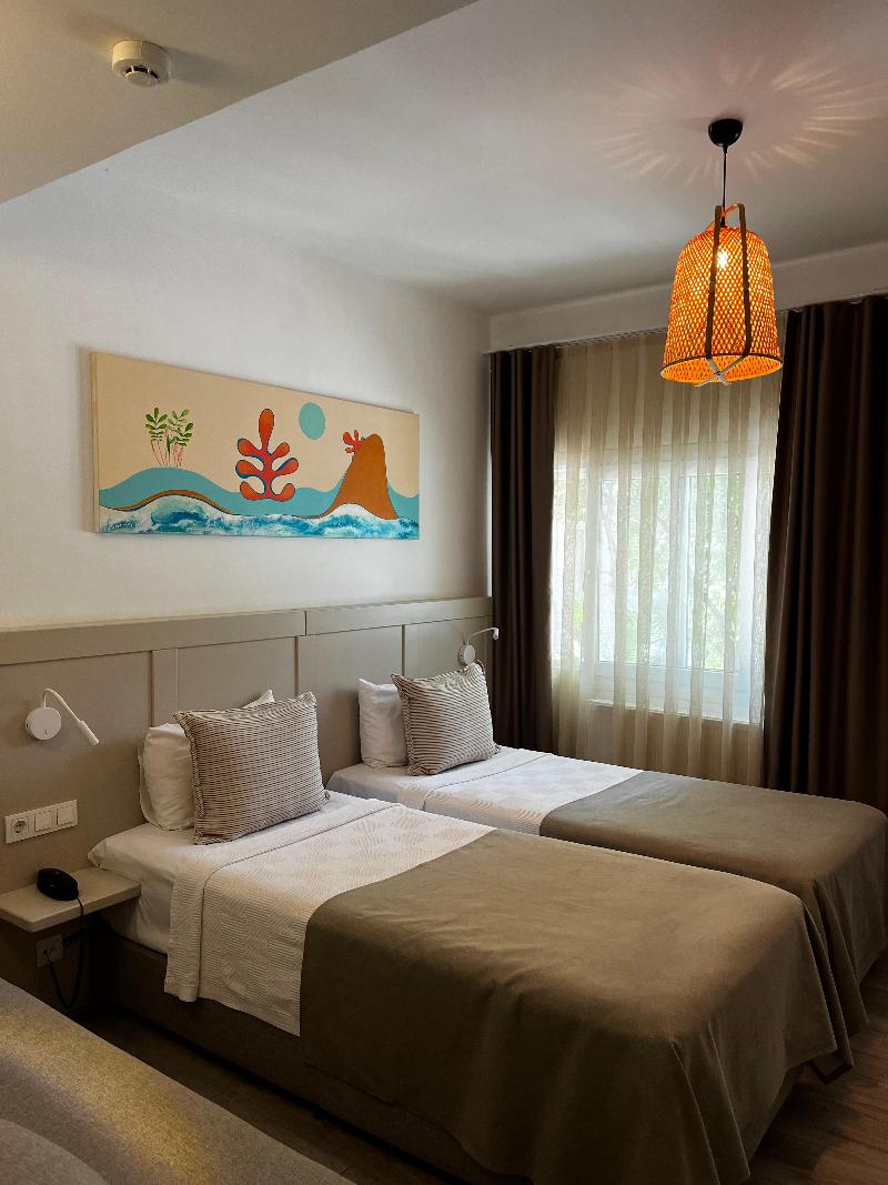 Room ROO.ST-1