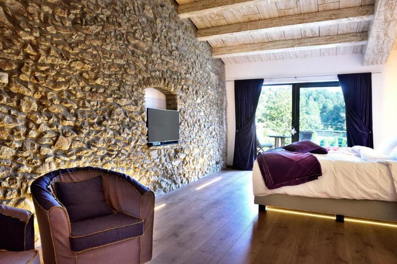 This photo about Rusticae Urbisol shared on HyHotel.com