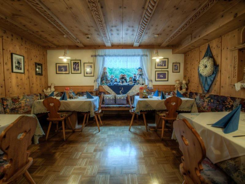 This photo about Hotel Ustaria Posta shared on HyHotel.com