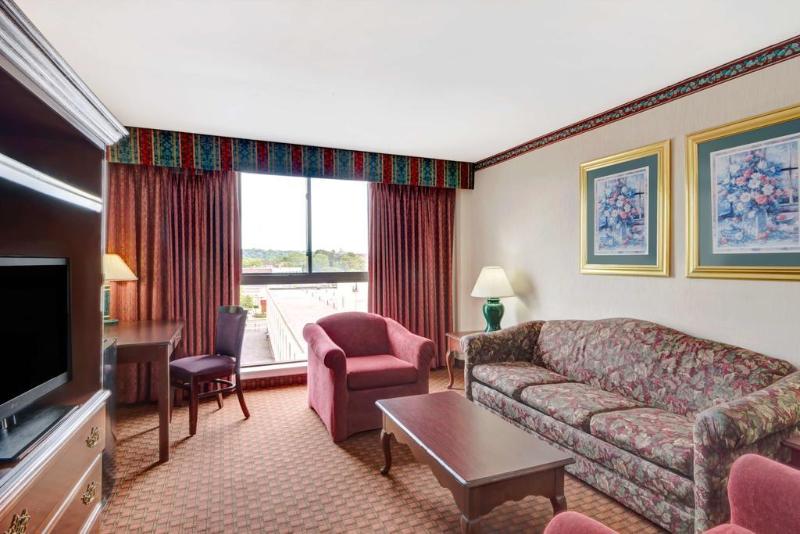 This photo about Days Boston - Harvard Fenway shared on HyHotel.com