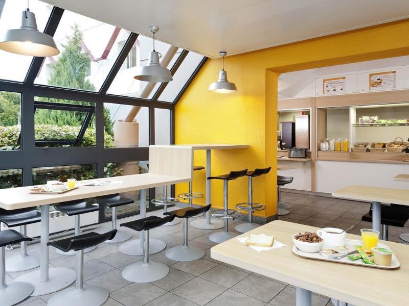 This photo about Hotel F1 Montlucon shared on HyHotel.com