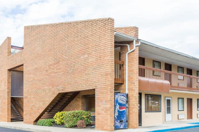 This photo about Days Inn Edgewood shared on HyHotel.com