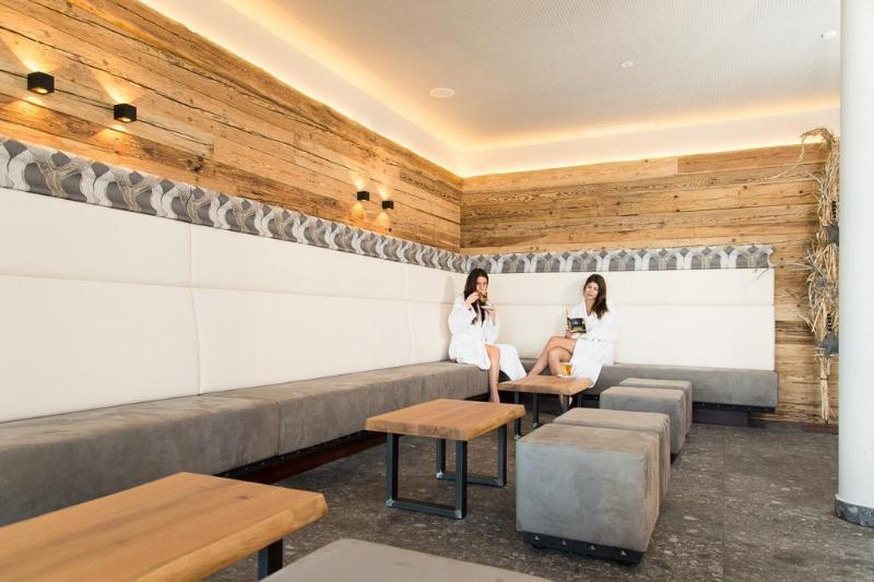 This photo about Schmittenhohe shared on HyHotel.com