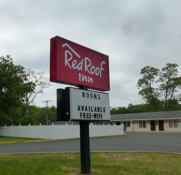 在meiguo.com看到的Days Inn Neptune的介绍图片