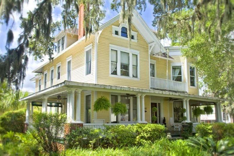 This photo about Hoyt House Bed & Breakfast Inn shared on HyHotel.com