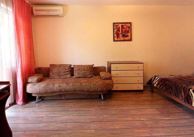 This photo about Lesi Ukrainki Studio Kiev Apartment shared on HyHotel.com
