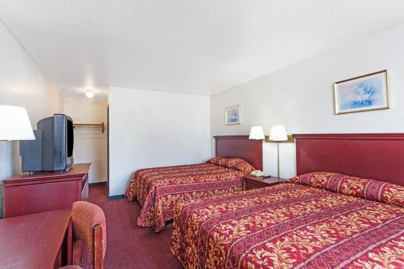 在meiguo.com看到的Super 8 Motel - Morristown的介绍图片