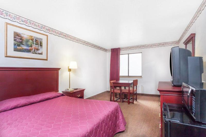 在meiguo.com看到的Super 8 Motel - Morristown的介绍图片