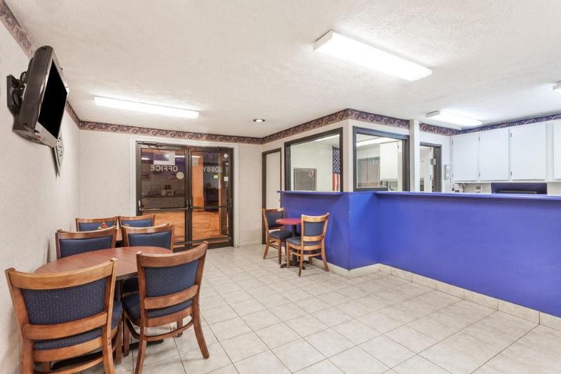 在meiguo.com看到的Super 8 Motel - Morristown的介绍图片