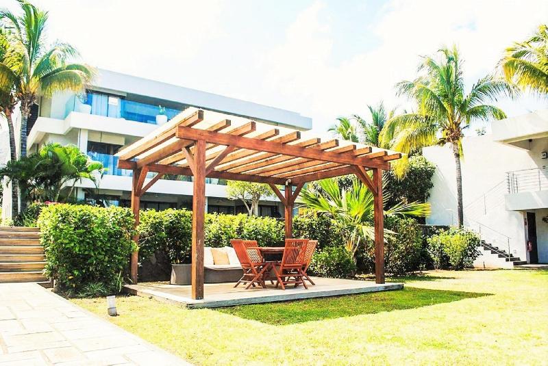 This photo about Leora Luxury accommodation by Dream Escapes shared on HyHotel.com