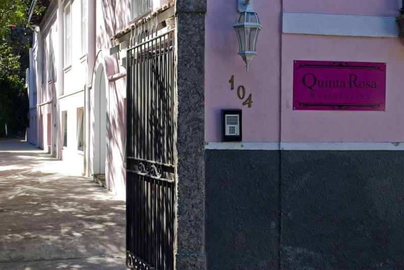 This photo about Quinta Rosa Residencias shared on HyHotel.com