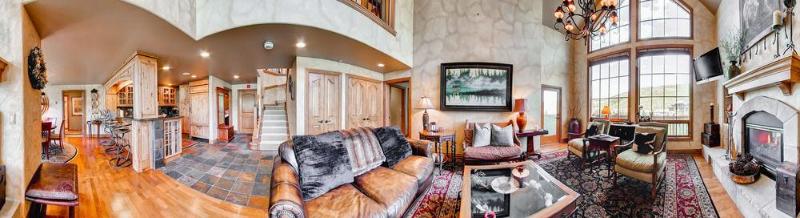 This photo about Oxford Court shared on HyHotel.com