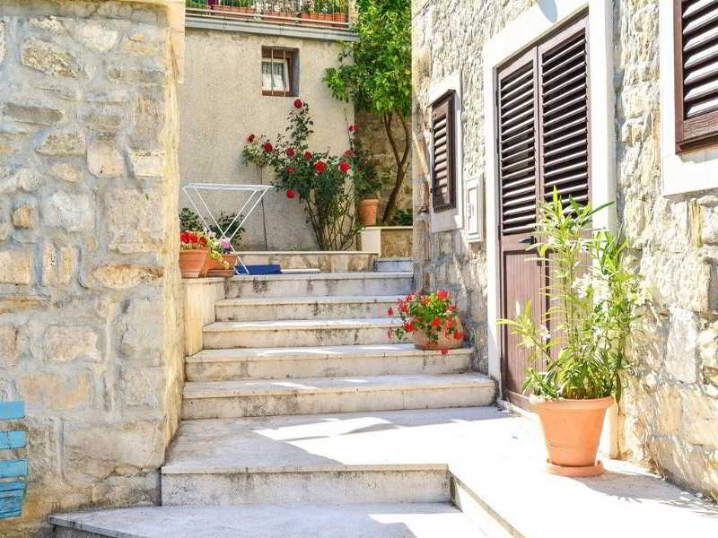 This photo about Apartmani Slavica shared on HyHotel.com