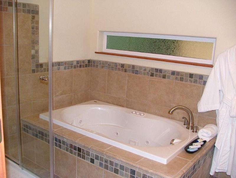 This photo about Alaska Adventure Unlimited Chalets shared on HyHotel.com