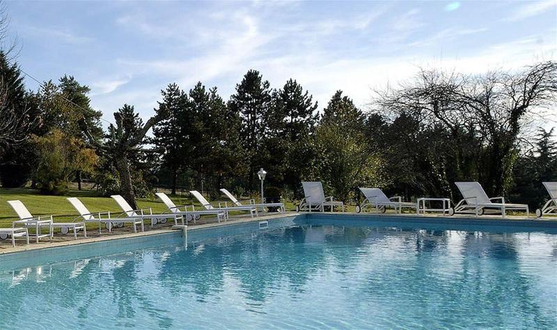 This photo about Hotel La Metairie shared on HyHotel.com