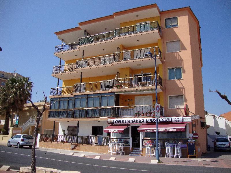 This photo about Mar de Peniscola-Casablanca Apts 3000 shared on HyHotel.com