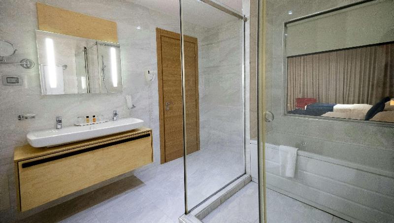 cheap resort hotels  to Spend holiday with family