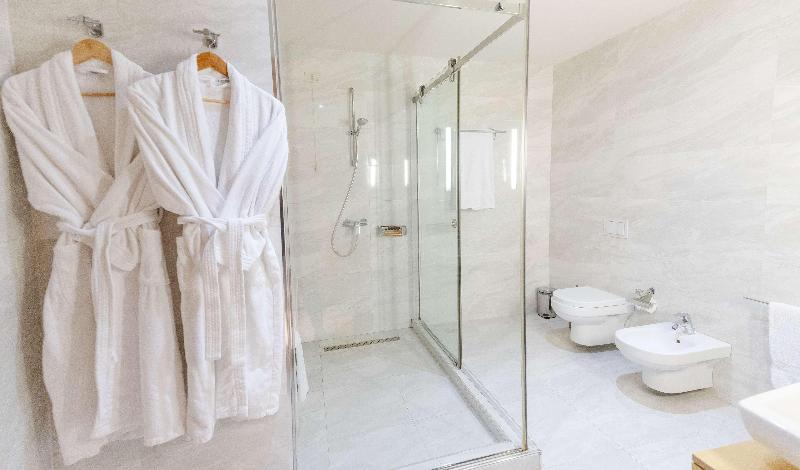 cheap resort hotels  to Spend holiday with family