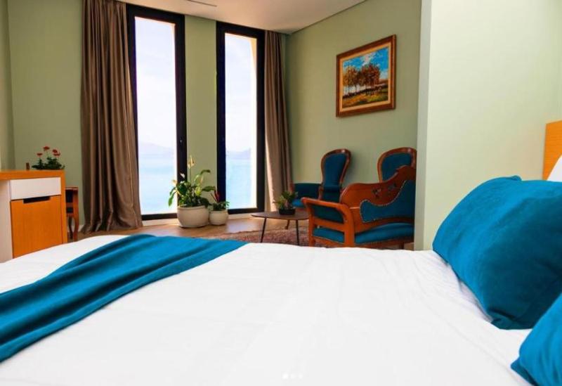 cheap resort hotels  to Spend holiday with family