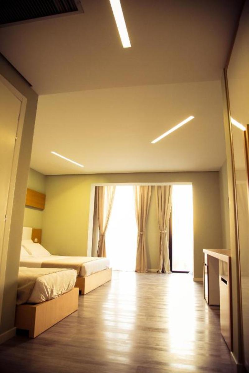 cheap resort hotels  to Spend holiday with family