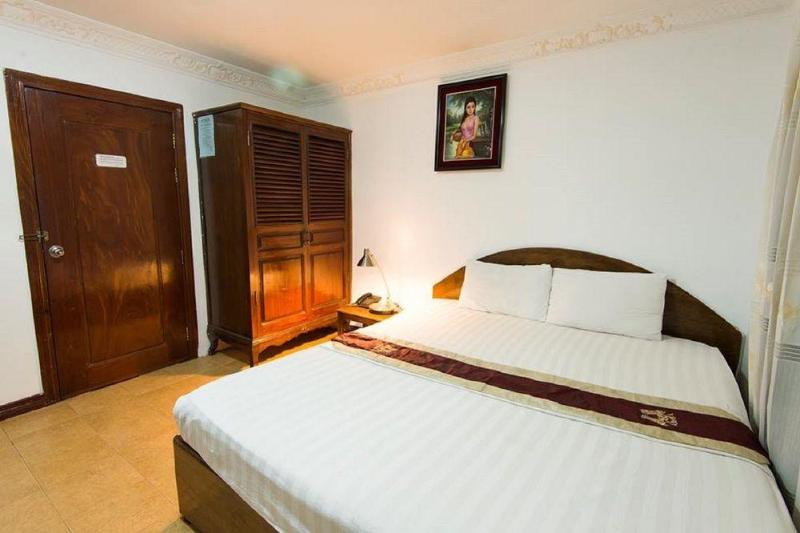 This photo about Flamingos Hotel & Restaurant Bar shared on HyHotel.com