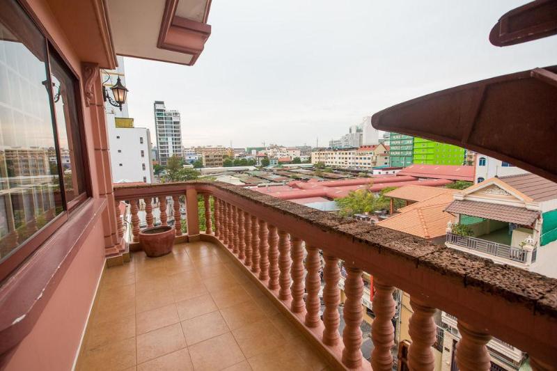 This photo about Flamingos Hotel & Restaurant Bar shared on HyHotel.com