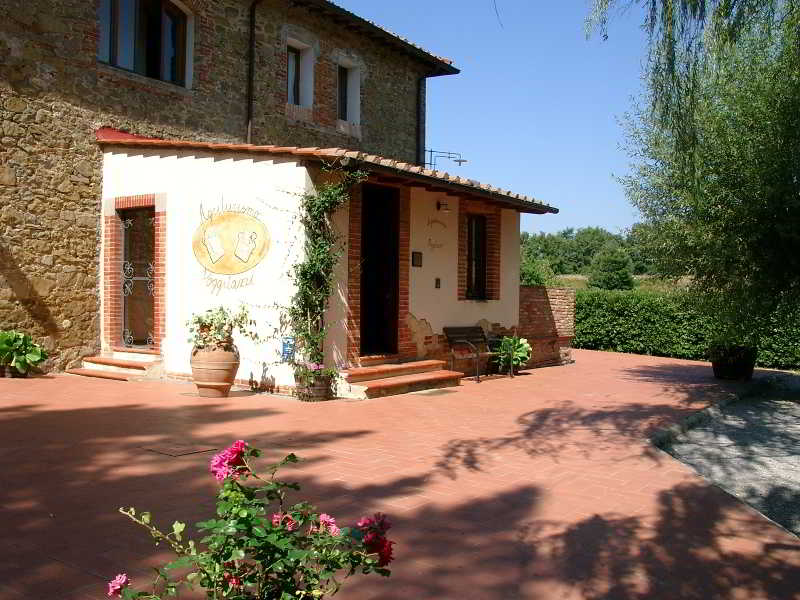 This photo about Agriturismo Poggitazzi shared on HyHotel.com