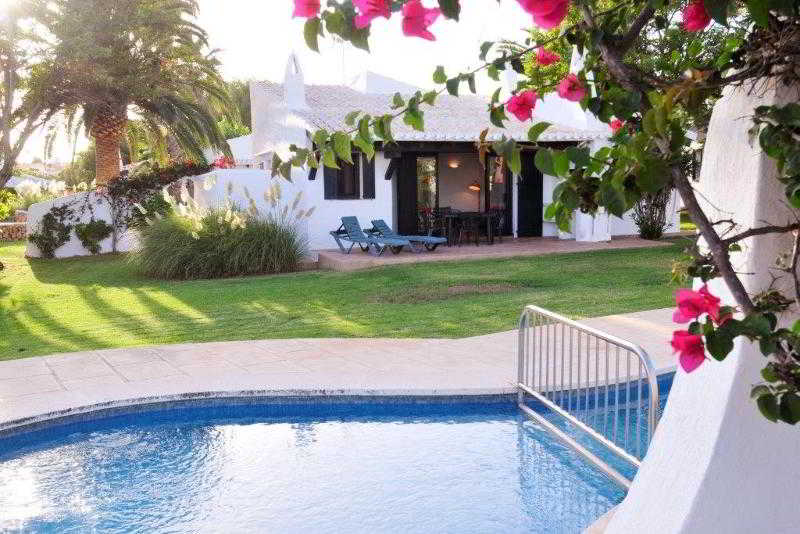 This photo about Complejo Piscina Binisafua shared on HyHotel.com