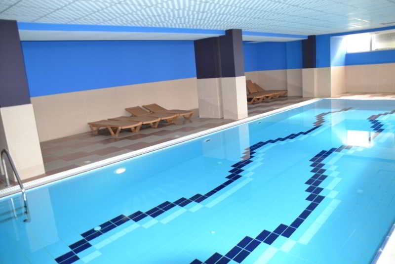 This photo about Vila Aeroport Rinas shared on HyHotel.com