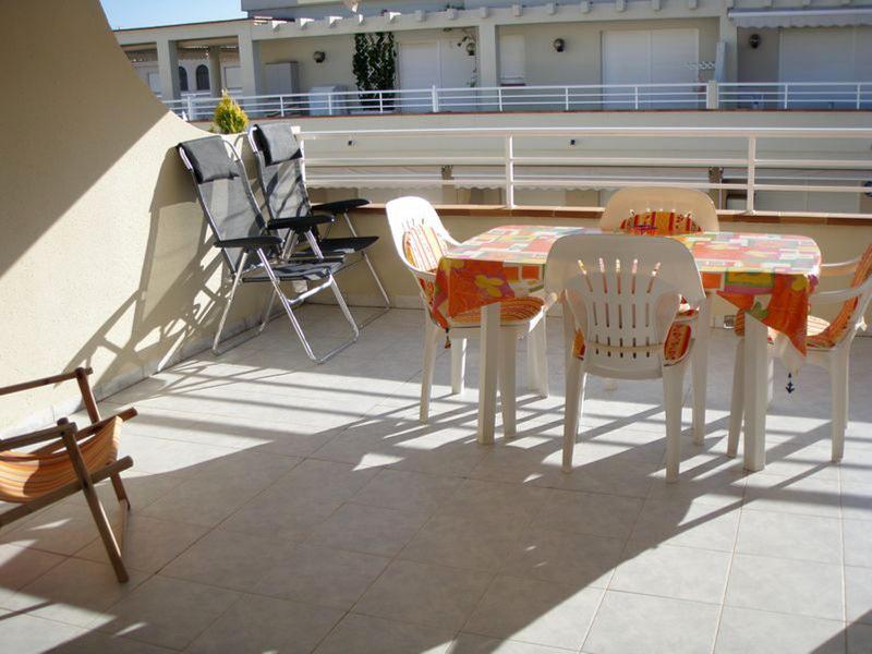 This photo about Cala Montero 3000-Cala Gonzalez shared on HyHotel.com