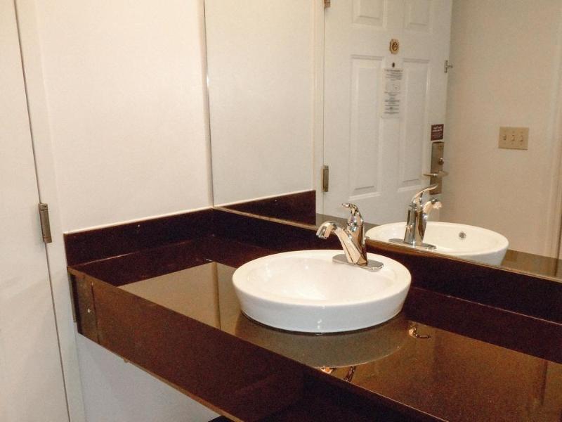 This photo about Howard Johnson Shreveport shared on HyHotel.com