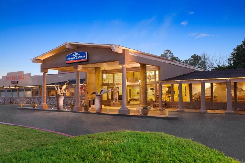 This photo about Howard Johnson Rio Rancho/Albuquerque North shared on HyHotel.com