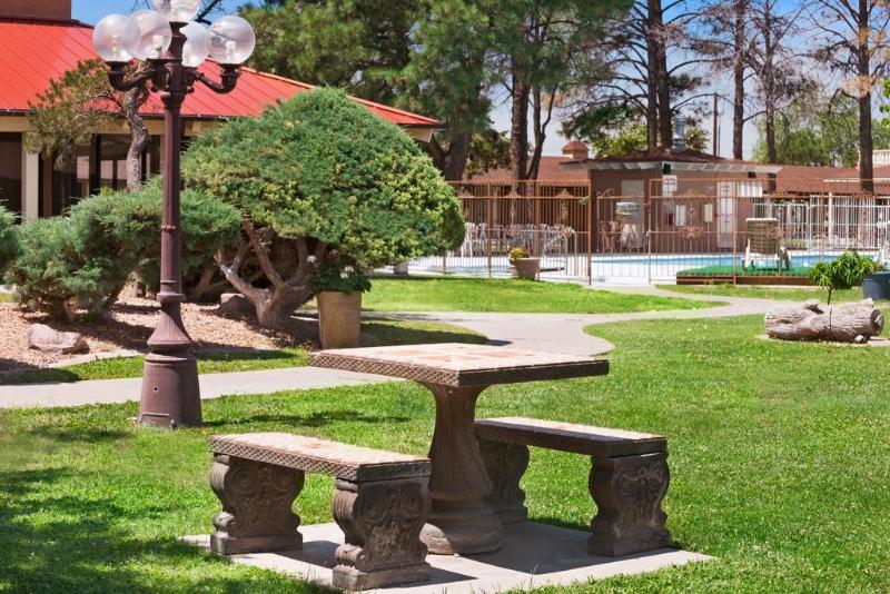 This photo about Howard Johnson Rio Rancho/Albuquerque North shared on HyHotel.com