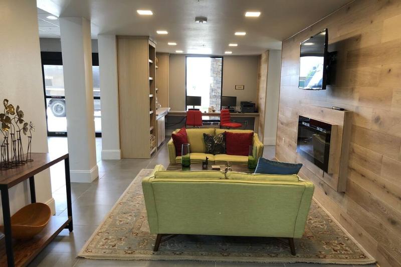 This photo about Knight Inn New Orleans shared on HyHotel.com