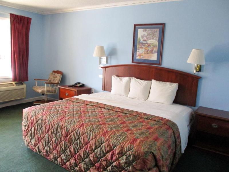 This photo about Knights Inn Americus shared on HyHotel.com