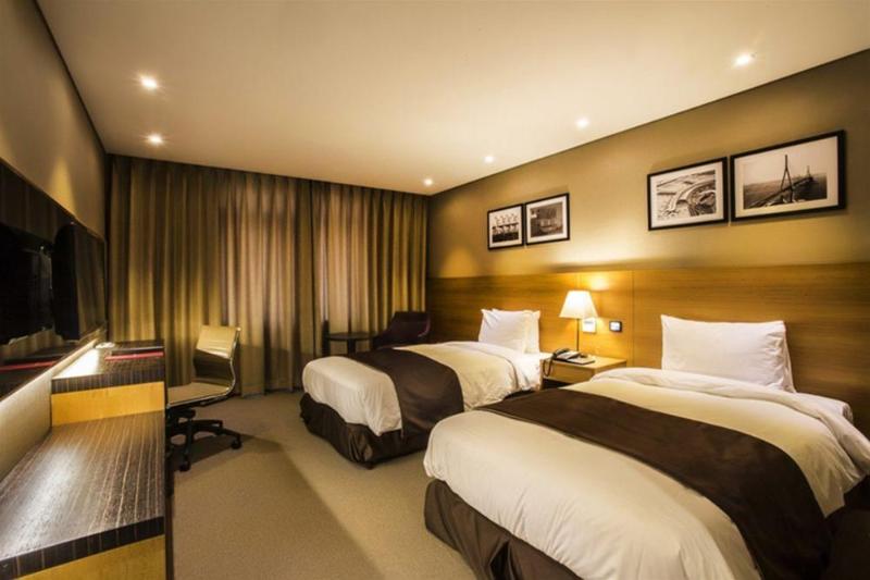 This photo about Benikea Premier Central Plaza Hotel shared on HyHotel.com
