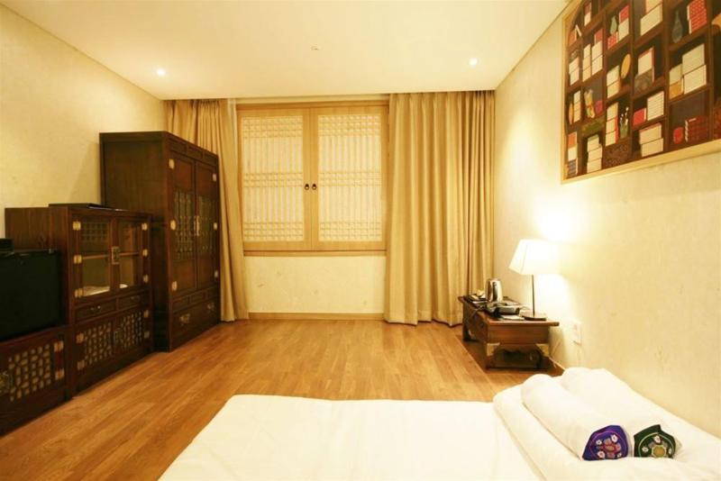 This photo about Benikea Premier Central Plaza Hotel shared on HyHotel.com