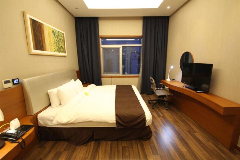 This photo about Benikea Premier Central Plaza Hotel shared on HyHotel.com