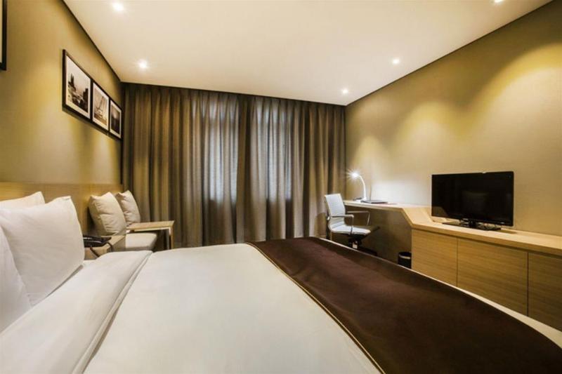 This photo about Benikea Premier Central Plaza Hotel shared on HyHotel.com