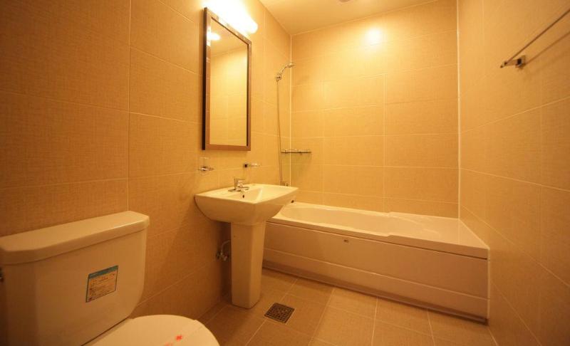 This photo about Hill House Hotel Yeosu shared on HyHotel.com