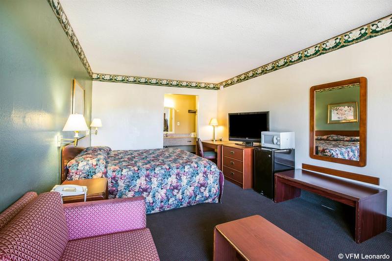 This photo about Econo Lodge shared on HyHotel.com