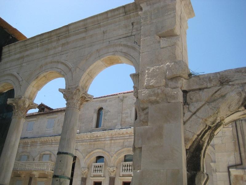 This photo about Apartments Sanjin shared on HyHotel.com