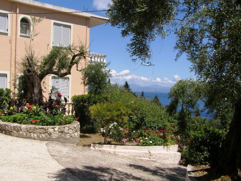 This photo about Apostolos & Eleni Family Apartments shared on HyHotel.com