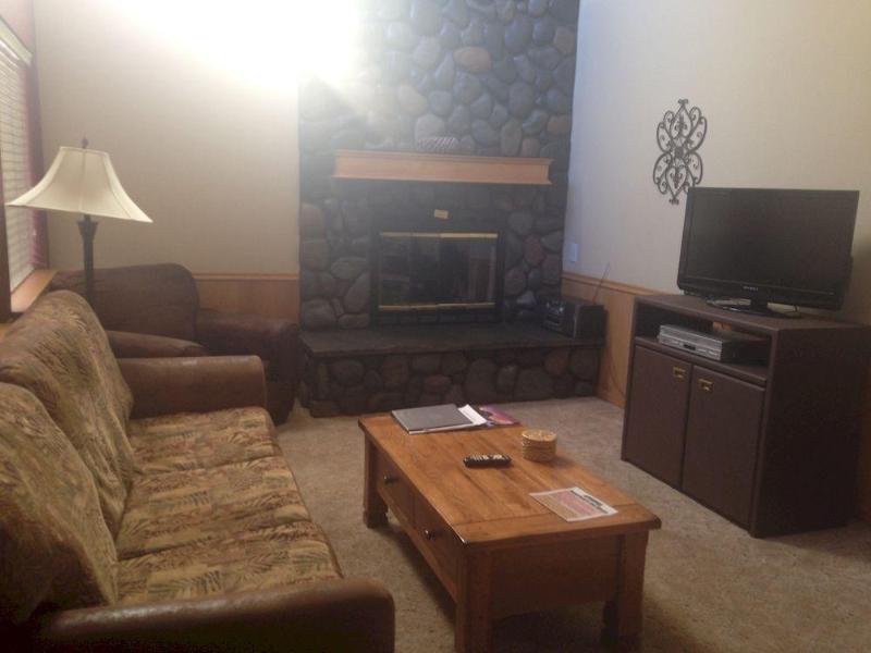 This photo about Edgelake Beach Club shared on HyHotel.com