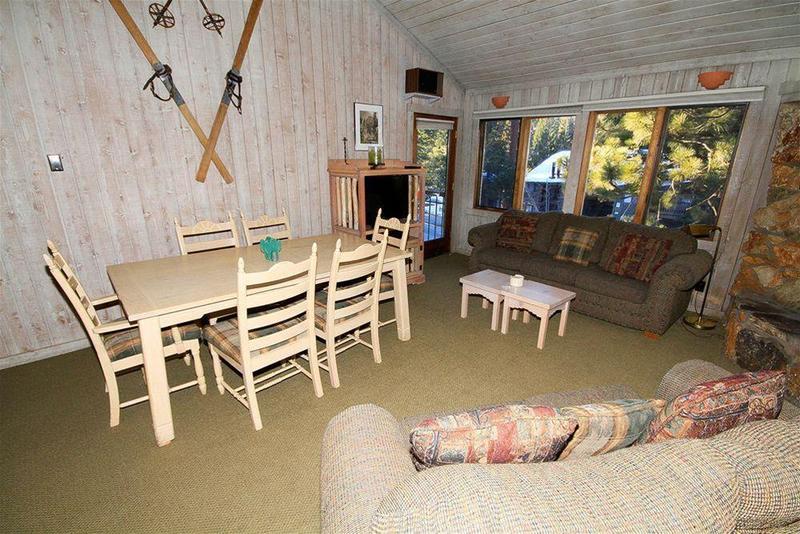 This photo about Mountainback shared on HyHotel.com